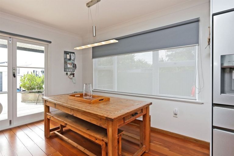 Photo of property in 322 Karaitiana Street, Frimley, Hastings, 4120