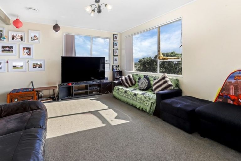 Photo of property in 27 Danube Lane, Glen Eden, Auckland, 0602