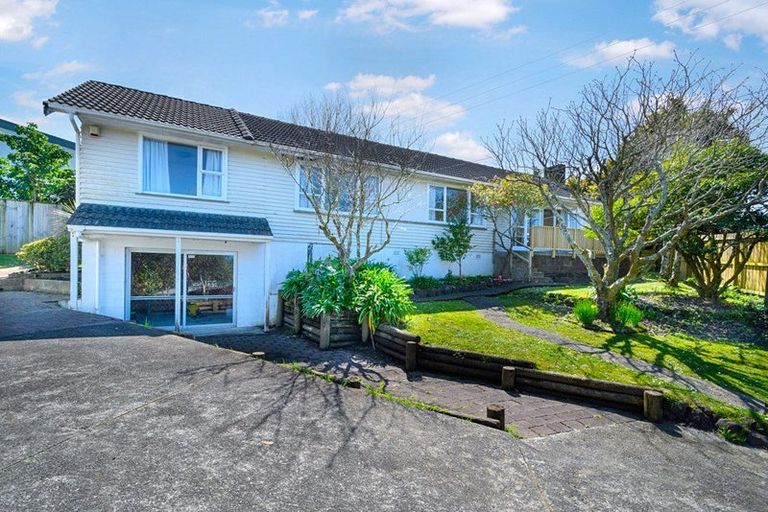 Photo of property in 6 Palmer Avenue, Glen Eden, Auckland, 0602