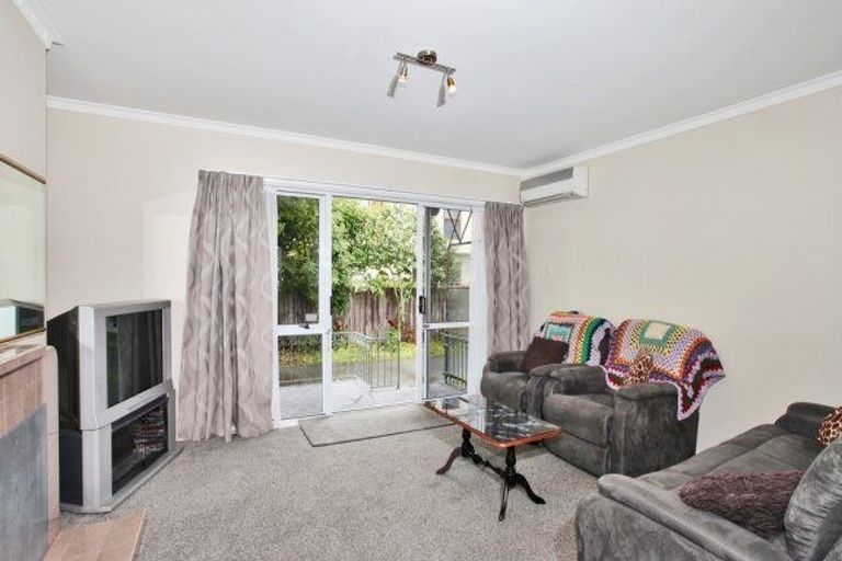 Photo of property in 2/65 Lincoln Road, Hillmorton, Christchurch, 8024