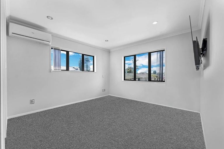 Photo of property in 46c Russell Road, Manurewa, Auckland, 2102