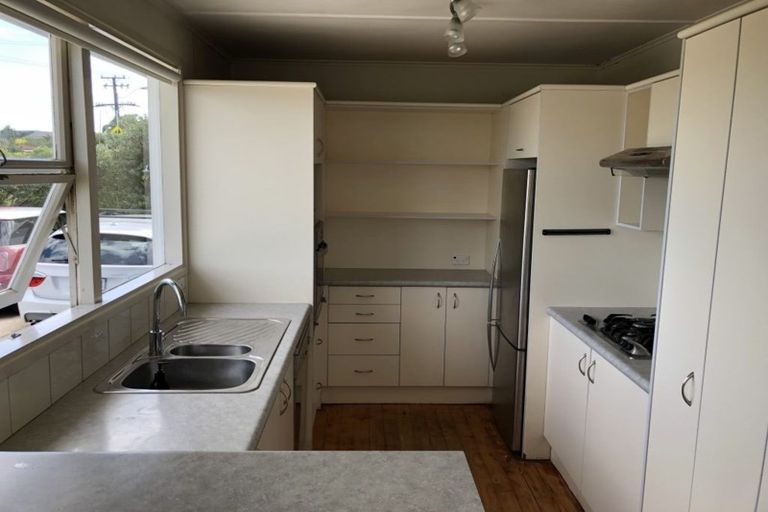 Photo of property in 105 Sunrise Avenue, Murrays Bay, Auckland, 0630