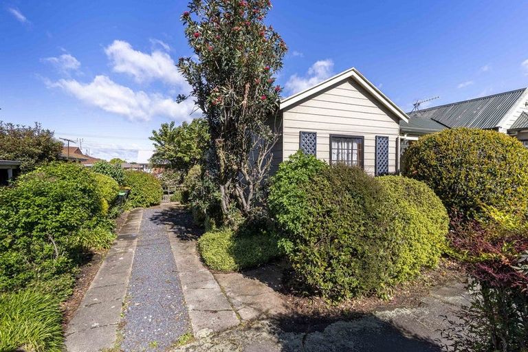 Photo of property in 6 Queen Street, Mosgiel, 9024