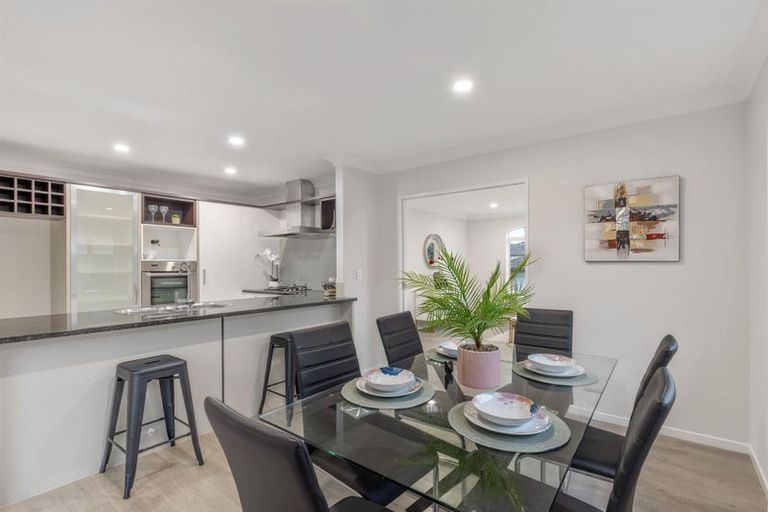 Photo of property in 11 Thyme Court, Flat Bush, Auckland, 2016