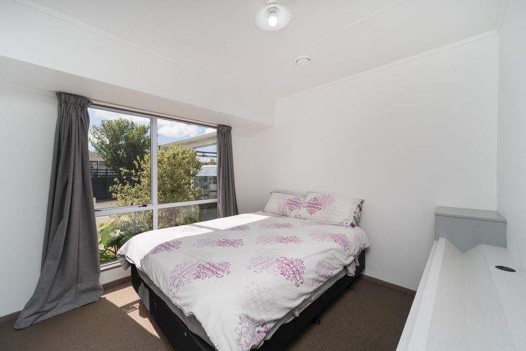 Photo of property in 97 Hillcrest Drive, Kelvin Grove, Palmerston North, 4414