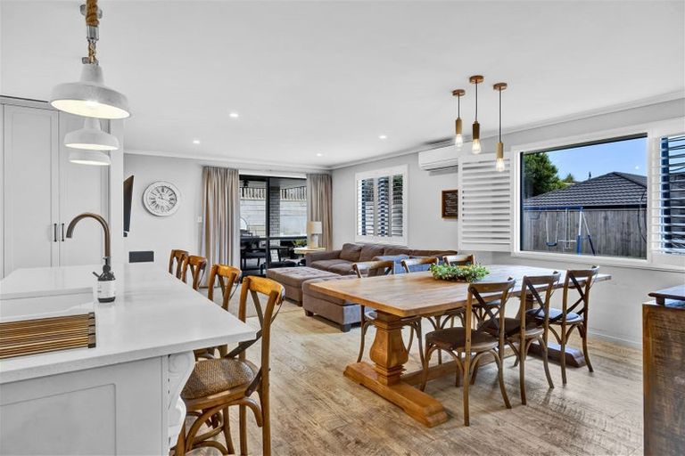 Photo of property in 8 The Terrace, Bell Block, New Plymouth, 4312