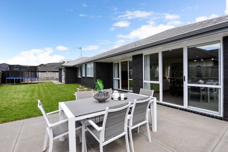 Photo of property in 11 Drower Glen, Flagstaff, Hamilton, 3210