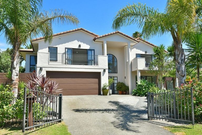 Photo of property in 353 Gulf Harbour Drive, Gulf Harbour, Whangaparaoa, 0930