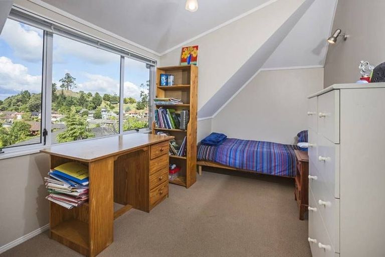 Photo of property in 2/34 Britannia Place, Half Moon Bay, Auckland, 2012