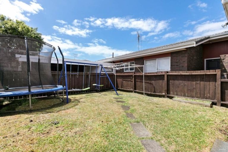 Photo of property in 2/20 Bertrand Road, Mount Wellington, Auckland, 1060