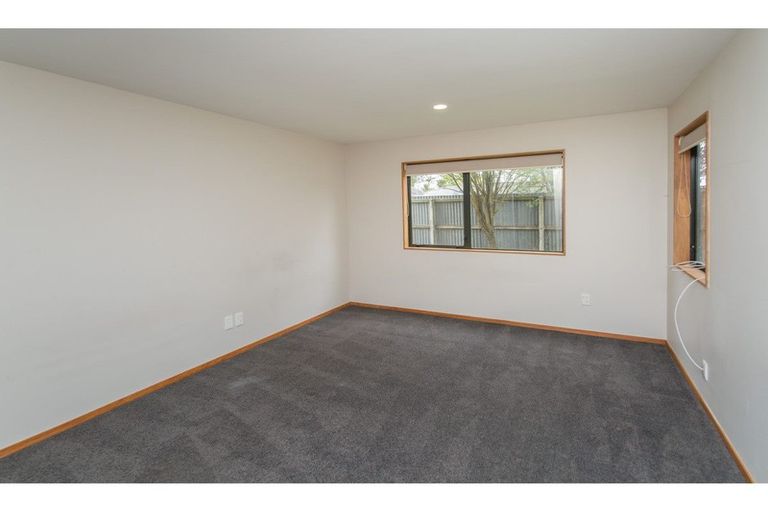 Photo of property in 74b Sinclair Street, New Brighton, Christchurch, 8083