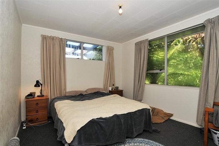 Photo of property in 8 Larchmont Grove, Totara Park, Upper Hutt, 5018