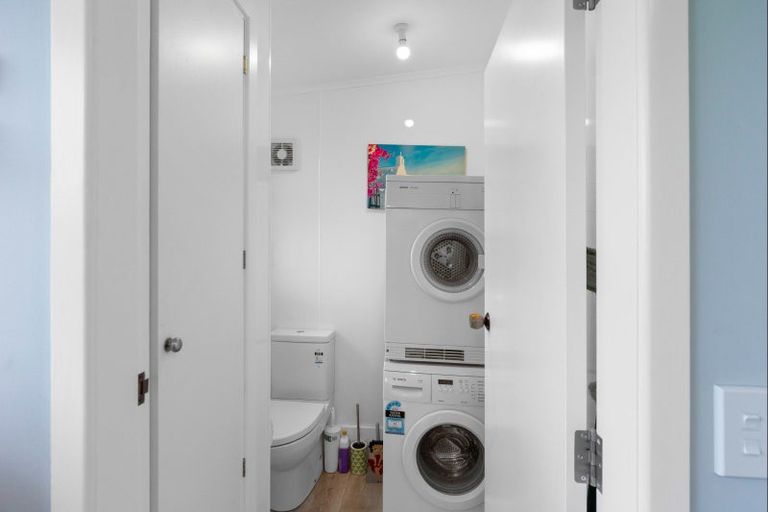 Photo of property in 105 Rua Avenue, Waitarere Beach, Levin, 5510