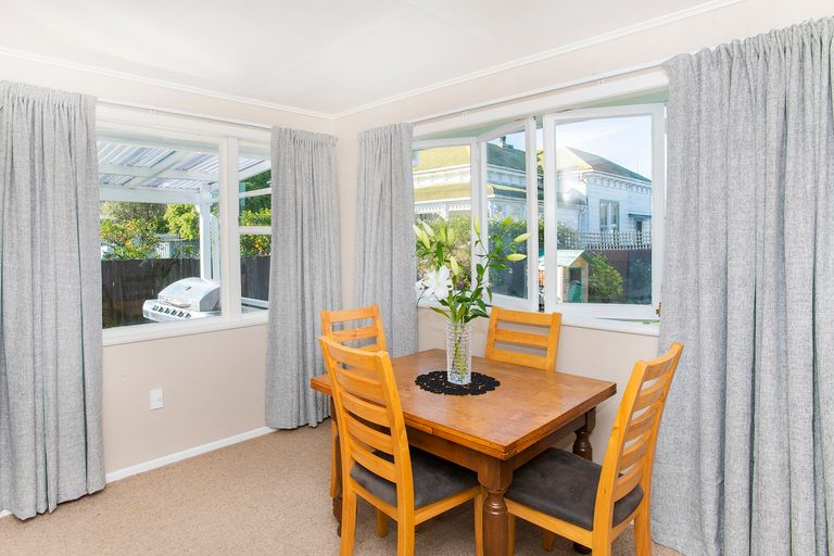 Photo of property in 143 Harris Street, Inner Kaiti, Gisborne, 4010
