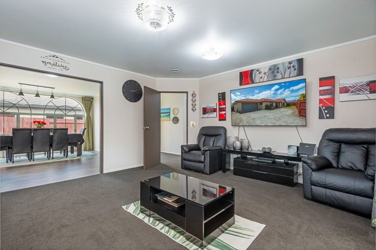 Photo of property in 72 Parnell Heights, Kelvin Grove, Palmerston North, 4414