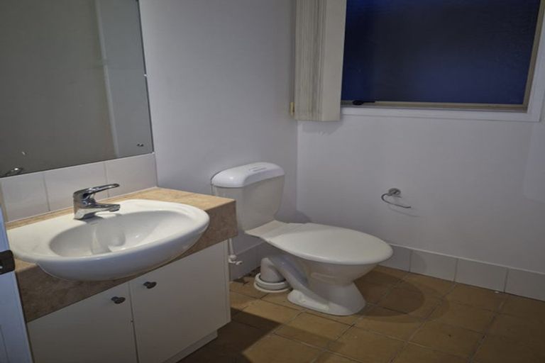 Photo of property in 17 Trimaran Drive, Gulf Harbour, Whangaparaoa, 0930