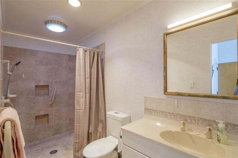 Photo of property in 35 York Street, Levin, 5510