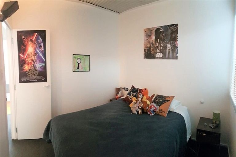 Photo of property in Montreaux Apartments, 2j/164 The Terrace, Wellington Central, Wellington, 6011