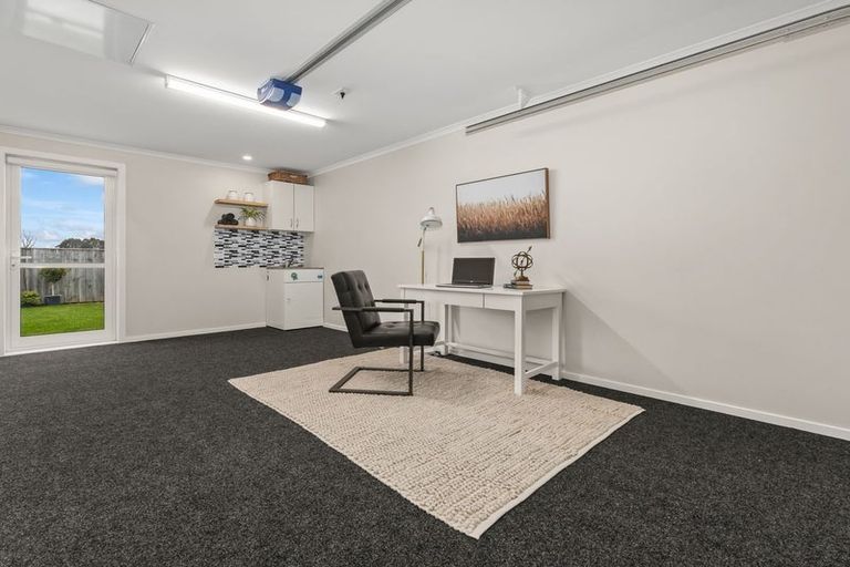 Photo of property in 87 Hinemoa Street, Levin, 5510