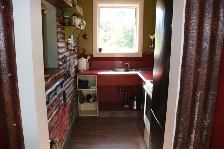 Photo of property in 16 Pitt Street, Runanga, 7803