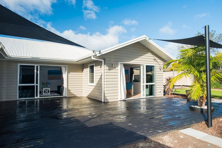 Photo of property in 32 Emily Street, Riverdale, Gisborne, 4010