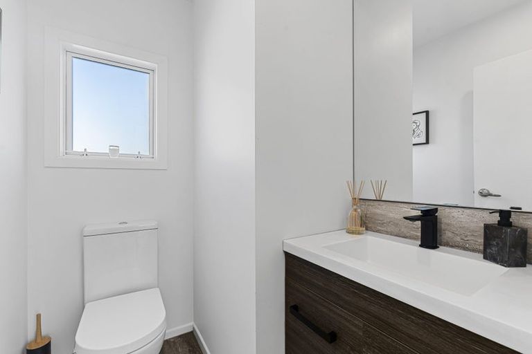 Photo of property in 40c Fitzroy Road, Fitzroy, New Plymouth, 4312