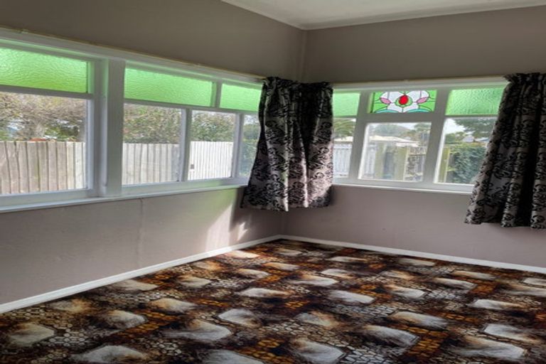Photo of property in 11 Falcon Street, New Brighton, Christchurch, 8061