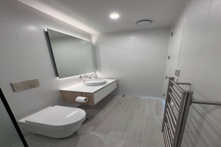 Photo of property in 402/32 Anzac Road, Browns Bay, Auckland, 0630