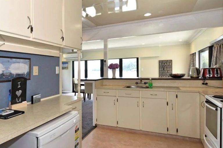 Photo of property in 7 Paremata Street, Atawhai, Nelson, 7010