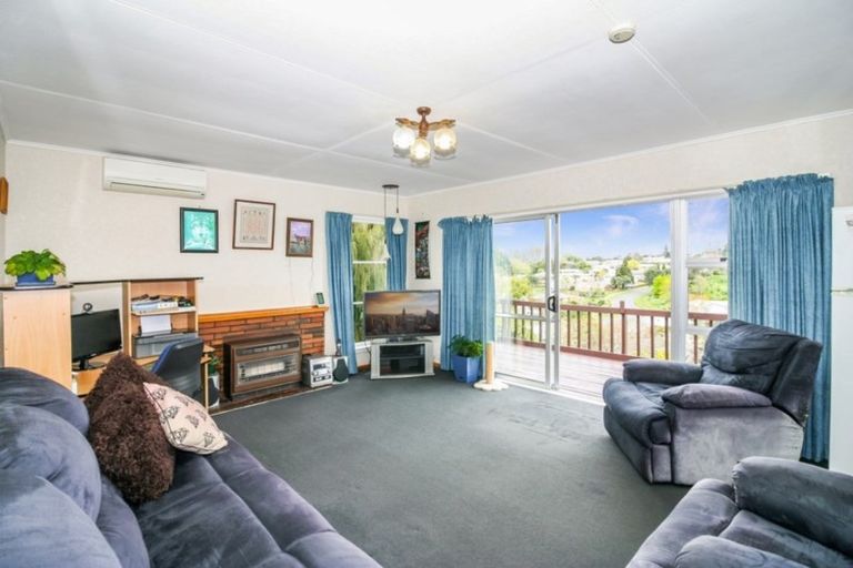 Photo of property in 22 Penrith Street, Westown, New Plymouth, 4310