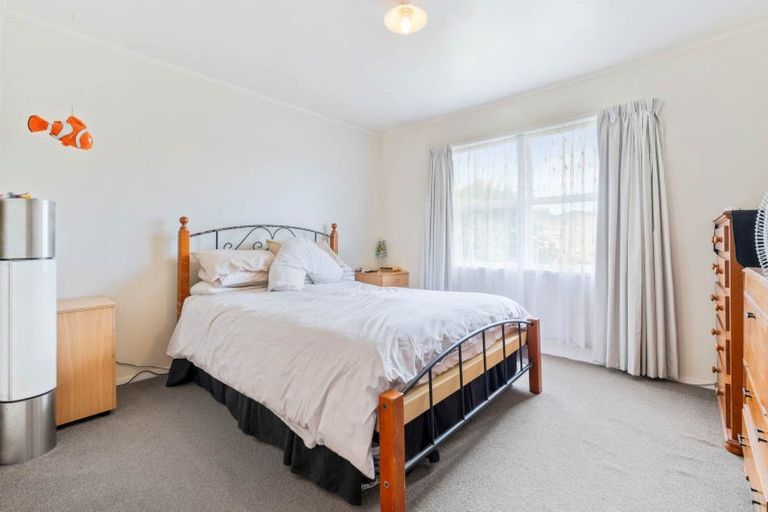 Photo of property in 44a Kelvin Road, Papakura, 2110