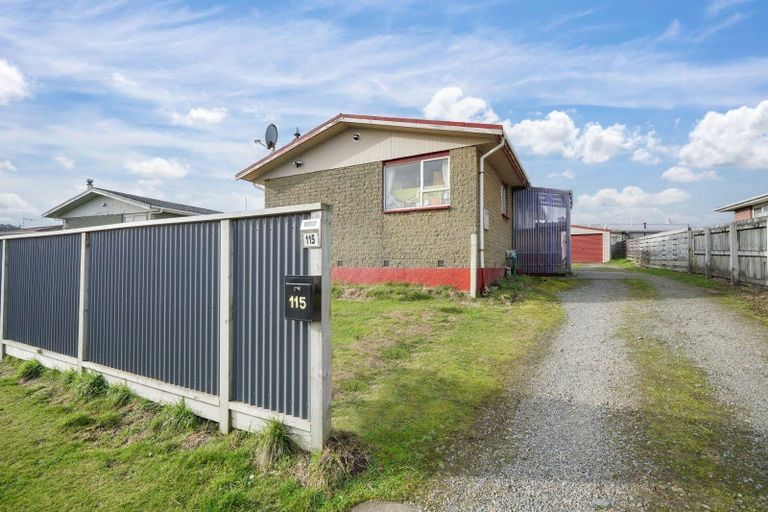 Photo of property in 115 Dunbeath Crescent, Kew, Invercargill, 9812