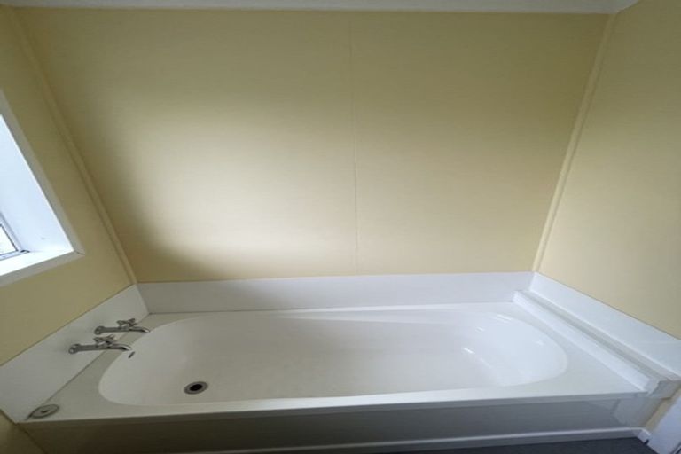 Photo of property in 98 Dipton Street, Kingswell, Invercargill, 9812