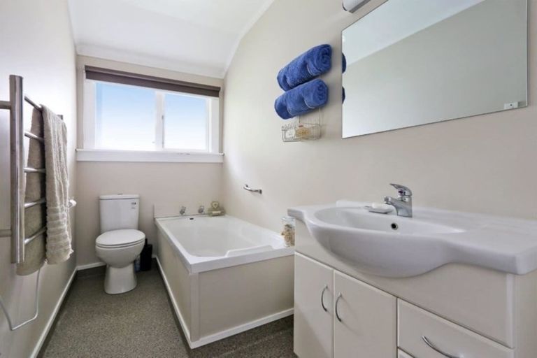 Photo of property in 700 Saint Aubyn Street West, Saint Leonards, Hastings, 4120