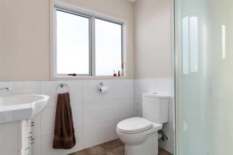 Photo of property in 73 Domain Road, Papamoa Beach, Papamoa, 3118