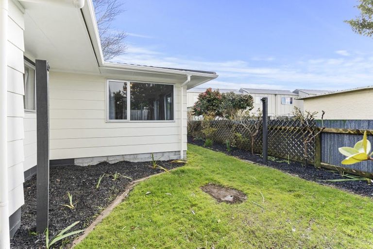 Photo of property in 3/62 Wallace Place, Westown, New Plymouth, 4310