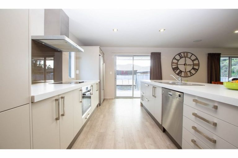 Photo of property in 3 Tussock Place, Stoke, Nelson, 7011