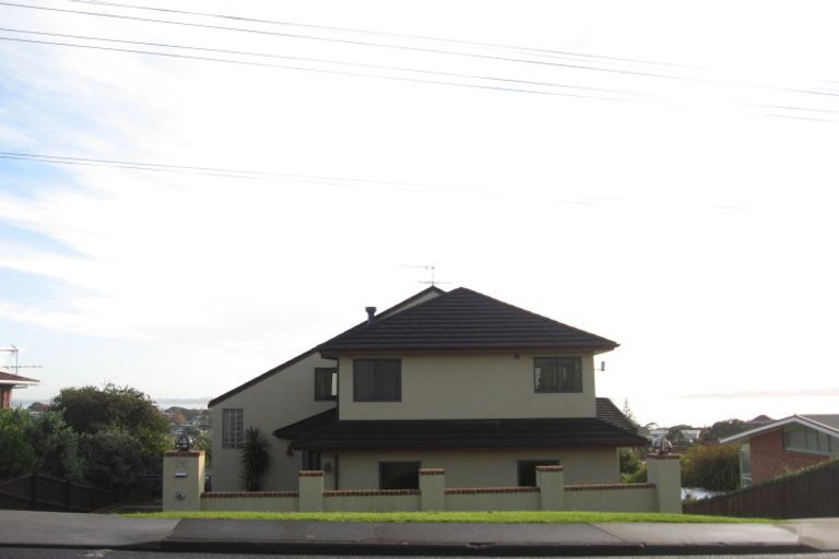 Photo of property in 20 Mellons Bay Road, Howick, Auckland, 2014