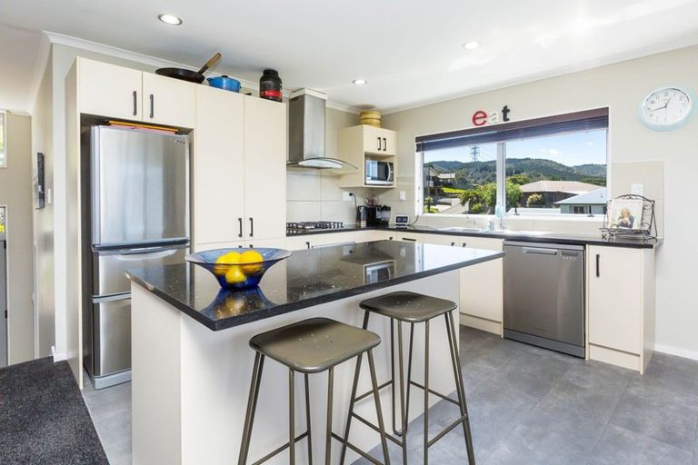 Photo of property in 7 Swain Grove, Riverstone Terraces, Upper Hutt, 5018