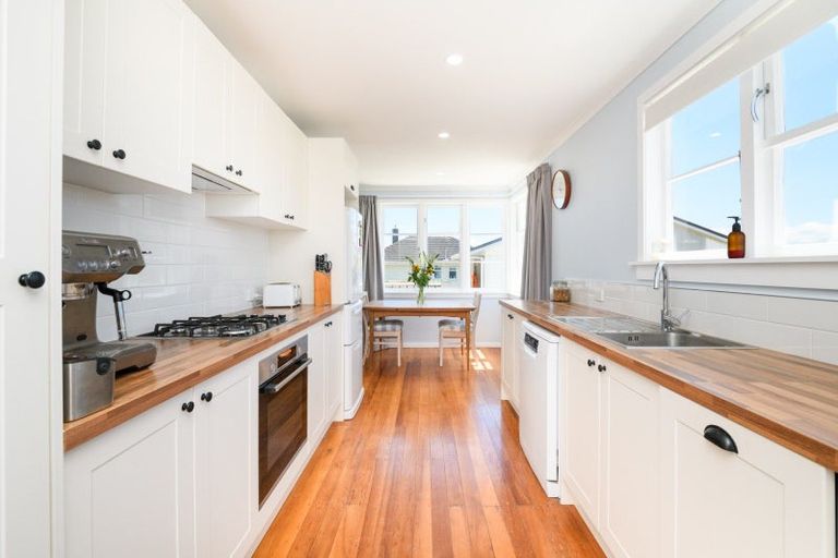 Photo of property in 9 Mersey Terrace, Roslyn, Palmerston North, 4414