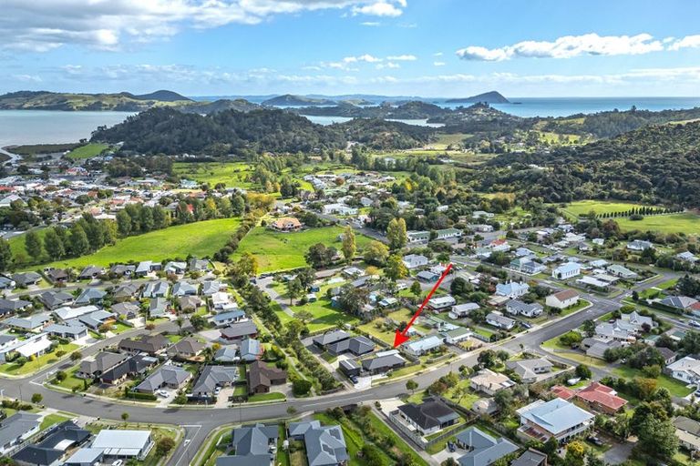 Photo of property in 23 Victoria Street, Coromandel, 3506