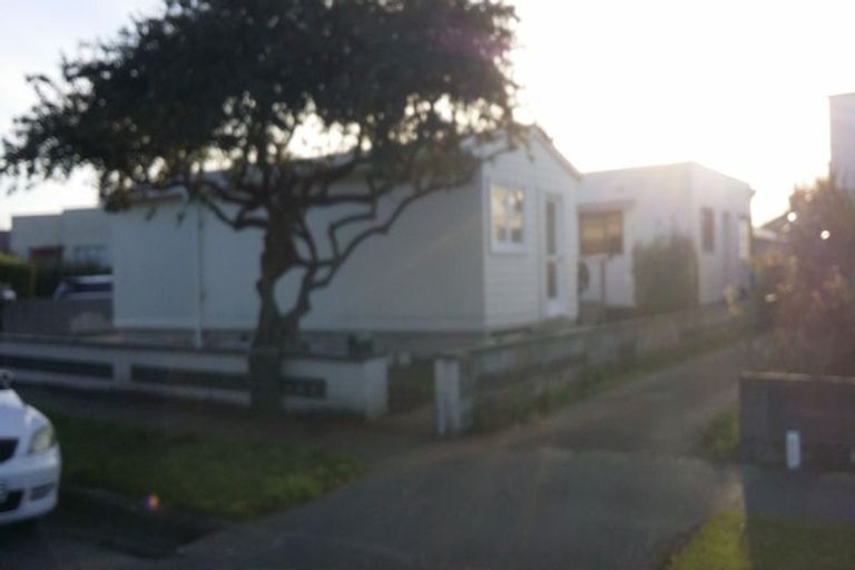 Photo of property in 6 Tonga Place, Riccarton, Christchurch, 8041