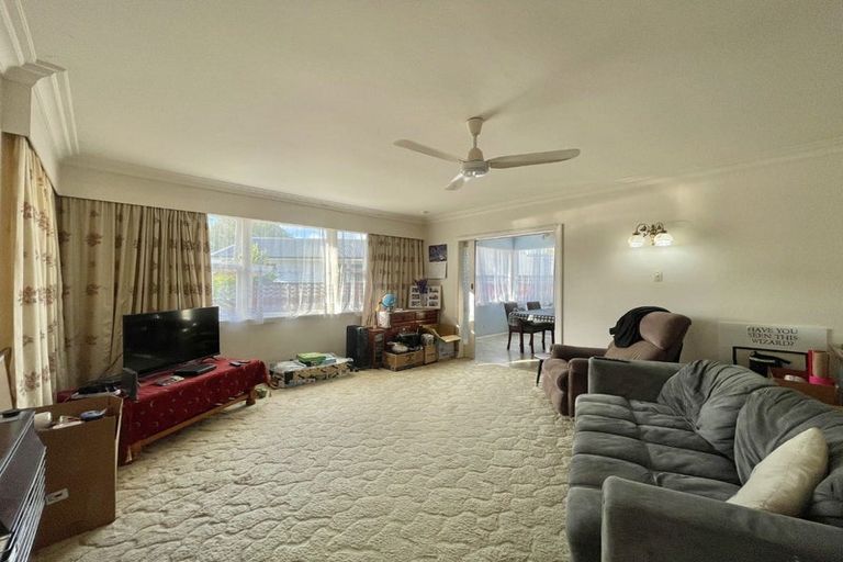 Photo of property in 2 Matuku Street, Heretaunga, Upper Hutt, 5018