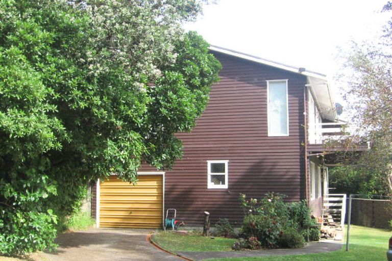 Photo of property in 2 Cardigan Way, Wilton, Wellington, 6012
