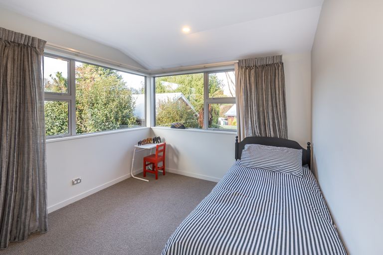 Photo of property in 1 Paikea Place, Somerfield, Christchurch, 8024