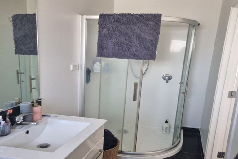 Photo of property in 1/1 June Place, Hamilton East, Hamilton, 3216