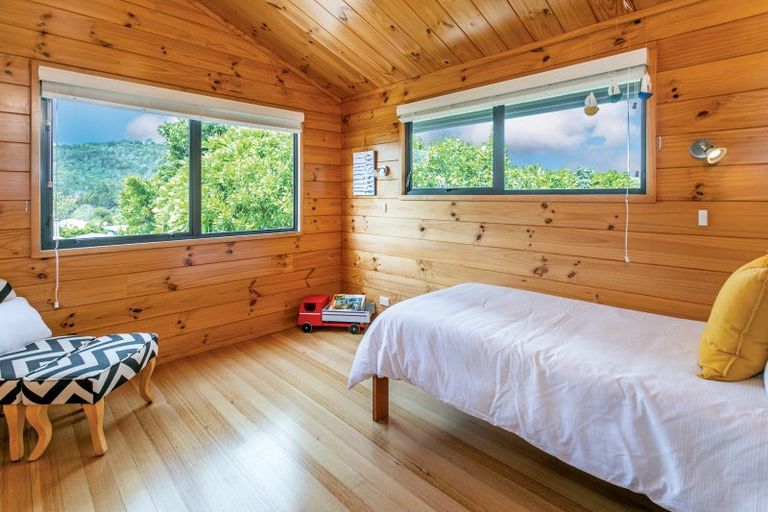 Photo of property in 2 Emmerdale Drive, Hahei, Whitianga, 3591