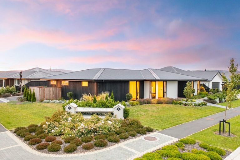 Photo of property in 21 Armadale Street, Mosgiel, 9024