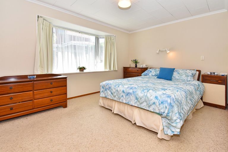 Photo of property in 1/55 Calluna Crescent, Totara Heights, Auckland, 2105
