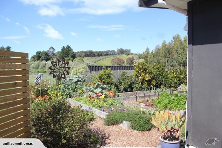 Photo of property in 1286 Waimarama Road, Waimarama, Havelock North, 4294